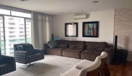 Amplo apartamento com 03 dormitórios ,1 suíte ,02 vagas ,203 metros no CAMPO BELO