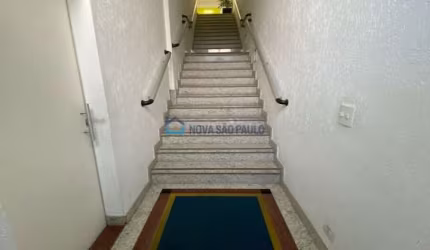 Prédio comercial completo com galpão, escritório e depósito na Vila das Mercês
