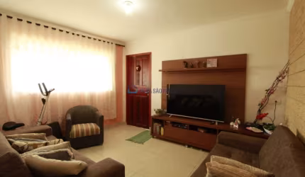 Casa com 3 dormitórios Cidade Ademar
