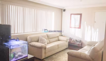 Apartamento amplo, pertinho do shopping Ibirapuera! Andar alto!