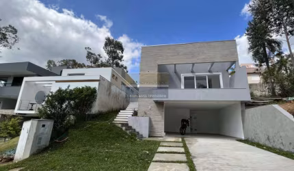 Casa de condomínio 3 dormitórios à venda no Bairro Condomínio Buena Vista com 200 m² de área privativa - 2 vagas de garagem