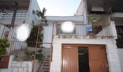 Casa 2 dormitórios à venda no Bairro Vila Jardim com 88 m² de área privativa - 1 vaga de garagem