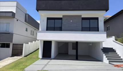 Casa de condomínio 3 dormitórios à venda no Bairro Condomínio Buena Vista com 183 m² de área privativa - 2 vagas de garagem
