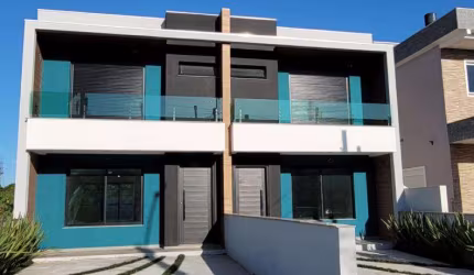 Casa 3 dormitórios à venda no Bairro Alto Petrópolis com 125 m² de área privativa - 2 vagas de garagem