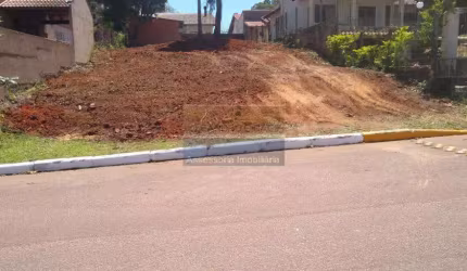 Terreno / Lote / Condomínio à venda no Bairro Cantegril com 420 m² de área privativa