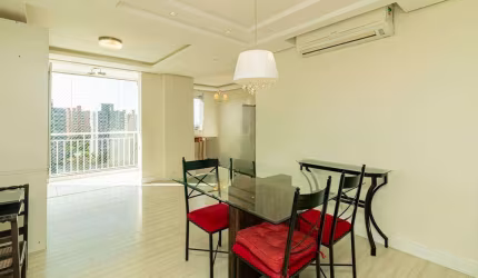 Apartamento 3 dormitórios à venda no Bairro Jardim Carvalho com 76 m² de área privativa - 2 vagas de garagem