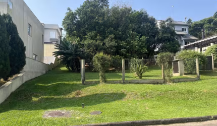 Terreno / Lote / Condomínio à venda no Bairro Condomínio Buena Vista com 330 m² de área privativa