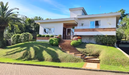 Casa de condomínio 3 dormitórios à venda no Bairro Condomínio Buena Vista com 250 m² de área privativa - 3 vagas de garagem