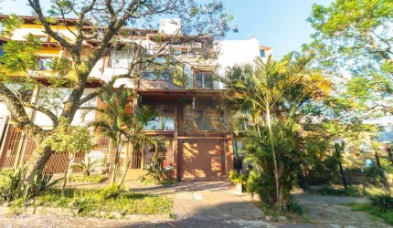 Casa 3 dormitórios à venda no Bairro Cristo Redentor com 156 m² de área privativa - 3 vagas de garagem