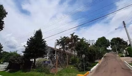 Casa de condomínio 3 dormitórios à venda no Bairro Cantegril com 200 m² de área privativa - 2 vagas de garagem