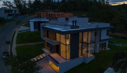 Casa de condomínio 4 dormitórios à venda no Bairro Santa Isabel com 424 m² de área privativa - 2 vagas de garagem