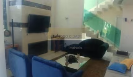 Casa de condomínio 4 dormitórios à venda no Bairro Condomínio Buena Vista com 490 m² de área privativa - 2 vagas de garagem