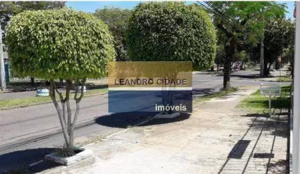 Casa 3 dormitórios à venda no Bairro Rubem Berta com 290 m² de área privativa - 1 vaga de garagem