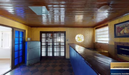 Casa 3 dormitórios à venda no Bairro Passo da Areia com 140 m² de área privativa - 2 vagas de garagem