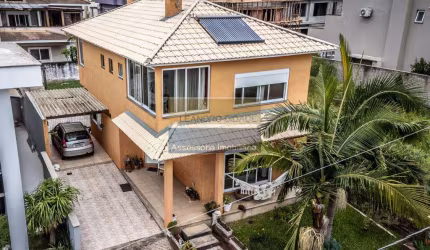 Casa de condomínio 3 dormitórios à venda no Bairro Condomínio Buena Vista com 217 m² de área privativa - 2 vagas de garagem