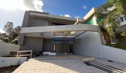 Casa de condomínio 4 dormitórios à venda no Bairro Condomínio Buena Vista com 270 m² de área privativa - 2 vagas de garagem