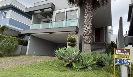 Casa de condomínio 3 dormitórios à venda no Bairro Condomínio Buena Vista com 206 m² de área privativa - 2 vagas de garagem