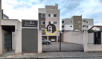 Apartamento de 2 dorms, semimobiliado à venda no bairro Afonso Pena-São José dos