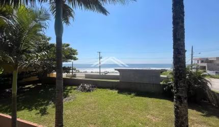 Sobrado com 4 quartos à Venda, Itapema do Norte - Itapoá
