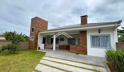 Casa com 3 quartos à Venda, 98,18 m², R$ 560.000,00 - Praia dos Veleiros - Itapoá