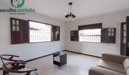 Casa Térrea e 1 Andar 4 Quartos 3 Suítes Varanda 2 Vagas