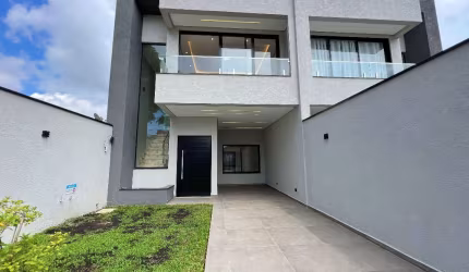Sobrado em construcao a venda no bairro Cidade jardim em Sao Jose dos Pinhais