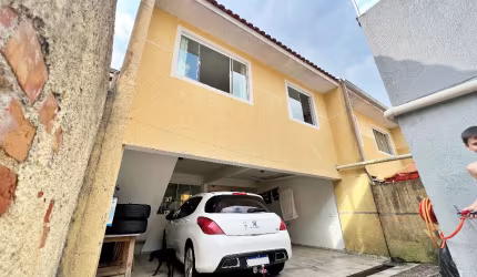 Casa com amplo quintal a venda no Bairro Parque da Fonte em São José dos Pinhais