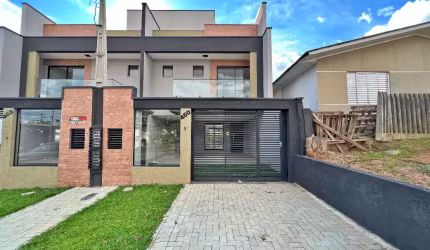 Triplex a venda no bairro Cruzeiro em São Jose dos Pinhais