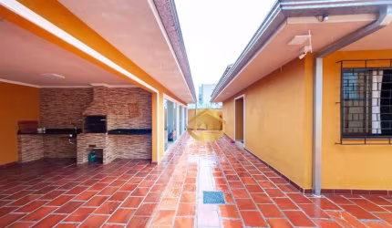 Casa térrea 4 dormitórios à venda, 201 m² por R$ 1.150.000 - Boa Vista - Curitiba/PR