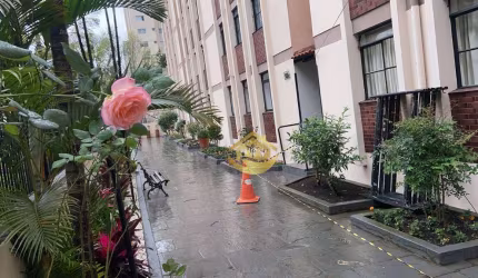 Apartamento com 3 dormitórios para alugar, 75 m² por R$ 2.874,00/mês - Portão - Curitiba/PR