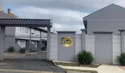 Sobrado com 3 dormitórios à venda, 78 m² por R$ 350.000,00 - Tindiquera - Araucária/PR