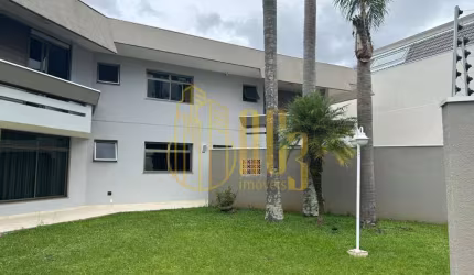 Casa com 711m² no Jardim Social em Curitiba