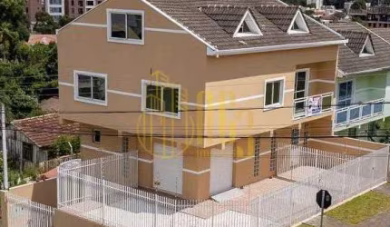 Casa no Tingui em Curitiba
