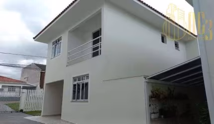 Sobrado no Sítio Cercado  -  Curitiba