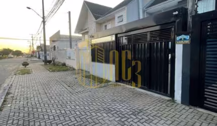 Sobrado com 3 quartos em Novo Mundo em Curitiba