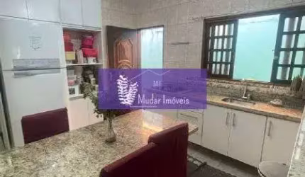 Ótima Casa à Venda  Conforto e Localização Privilegiada