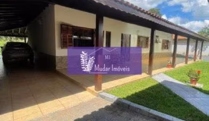 Linda Chácara à Venda - Perfeita para Seu Lazer e Conforto!
