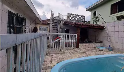 Casa com 4 dormitórios à venda, 275 m² por R$ 635.000,00 - Bom Retiro - Santos/SP
