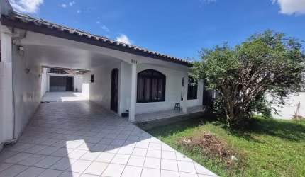 com 3 Quartos e 2 banheiros à Venda, 173 m² por  590.000,00