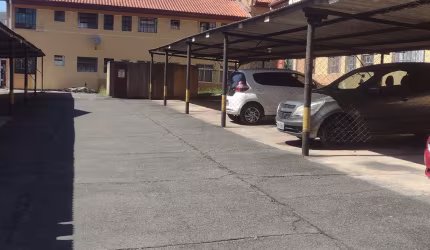 Apartamento térreo com 2 dormitórios