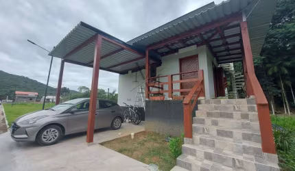 Casa 2 Dormitórios