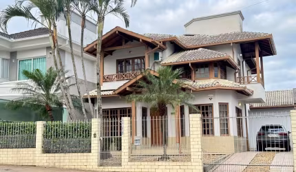 Casa no Pedra Branca Alto Padrão