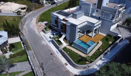 Casa Alto Padrão 3 Dormitorios com Suite