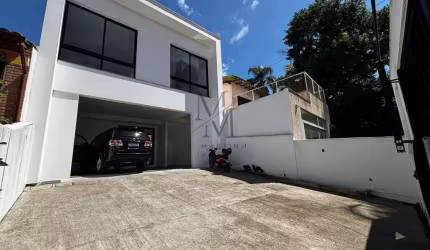 Casa em Ponta de Baixo, São José/SC
