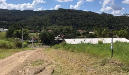 Terreno de esquina à venda, 673 m² por R$ 200.000 - Centro - Apiúna/SC