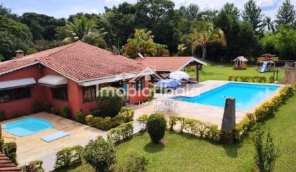 Pequeno haras à venda em Piracaia - Próxima a represa - 22.000 m²