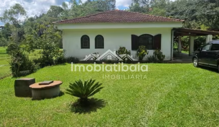 Chácara com lago à venda em Nazaré Paulista - 12.000m²
