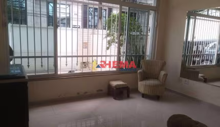 Sobrado com 3 dormitórios à venda, 161 m² por R$ 1.575.000,00 - Boqueirão - Santos/SP