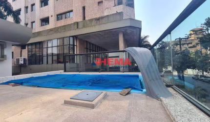 Sobrado com 3 dormitórios à venda, 212 m² por R$ 1.690.000,00 - Embaré - Santos/SP