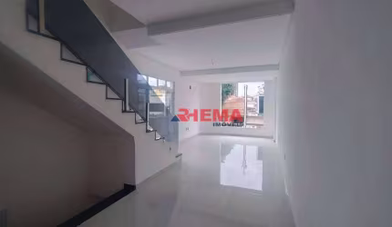 Sobrado com 3 dormitórios à venda, 141 m² por R$ 1.300.000,00 - Embaré - Santos/SP